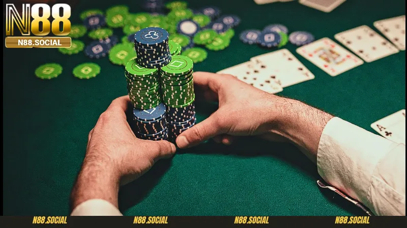 Giải Đáp C-bet Trong Poker Là Gì - Chiến Thuật Bất Bại Không Thể Bỏ Qua - tivon.pro